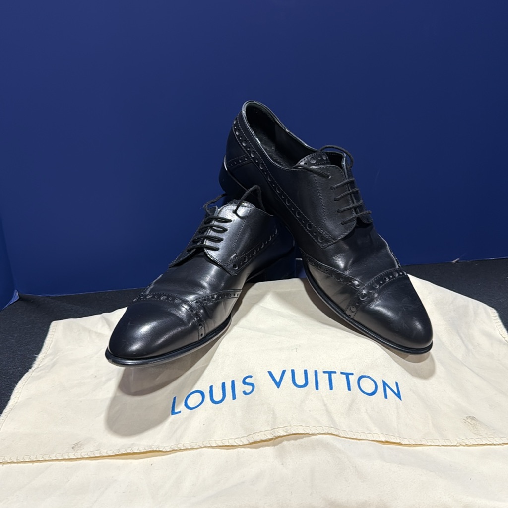 Womens Louis Vuitton Black Leather Oxfords